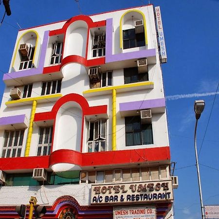 Hotel Umesh Daman Exteriér fotografie